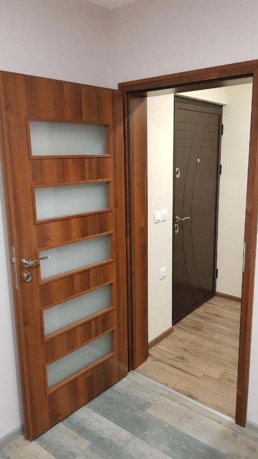 Lux Apartment Montana Bagian luar foto