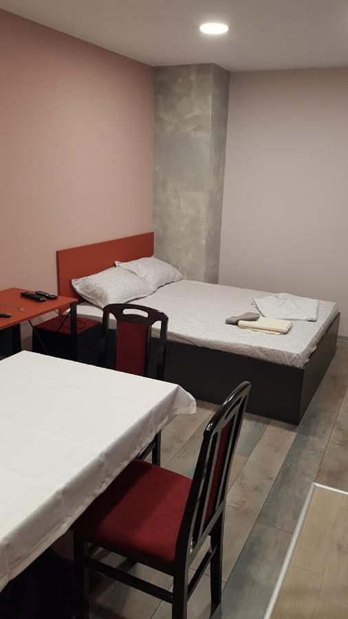 Lux Apartment Montana Bagian luar foto
