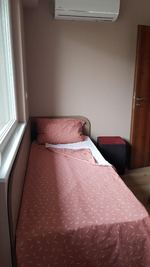 Lux Apartment Montana Bagian luar foto