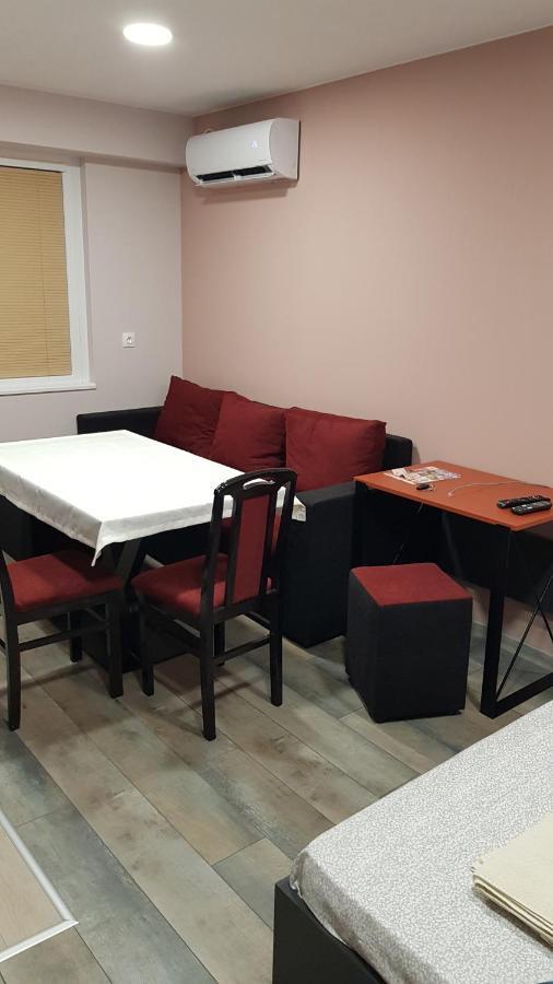 Lux Apartment Montana Bagian luar foto